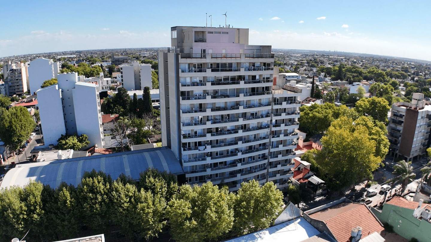 Toma aérea, torre, producción de Magazine